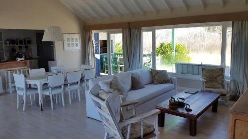 Carilo House | Family-Friendly Retreat at La Madriguera Cariló - 4 Stars