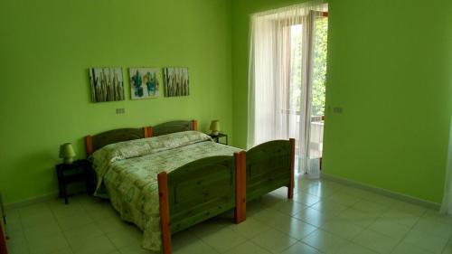 Campolattaro Bed & Breakfast | Enjoy Family-Friendly Stays at La Magnolia sul Lago