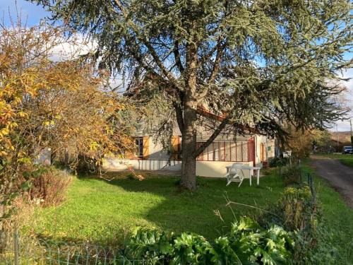 Chateauneuf-Val-de-Bargis House | Oceanfront Bliss at La Maison du Cèdre - Guest Rated 10/10