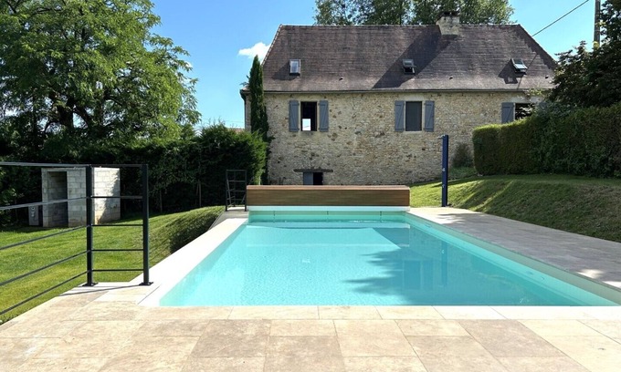 Saint-Aubin-de-Nabirat House | La Maison Hermitage: Serene Retreat with Private Pool