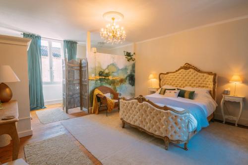 Barbaste Bed & Breakfast | Oceanfront Retreat at La Maison 64 Chambre D'Hôtes