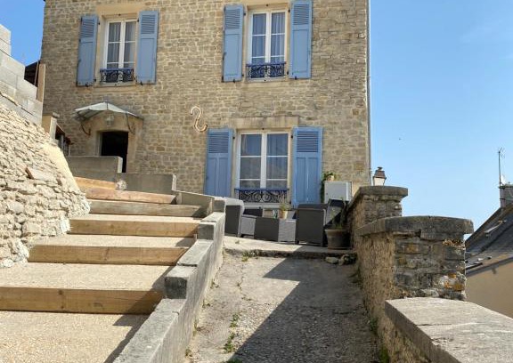 Port-en-Bessin-Huppain House | Beachfront Retreat: La Maison Bleue with Ocean Views
