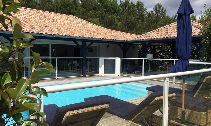 Lege-Cap-Ferret Villa | LA MAISON BLEUE: Oceanfront Villa with Heated Pool
