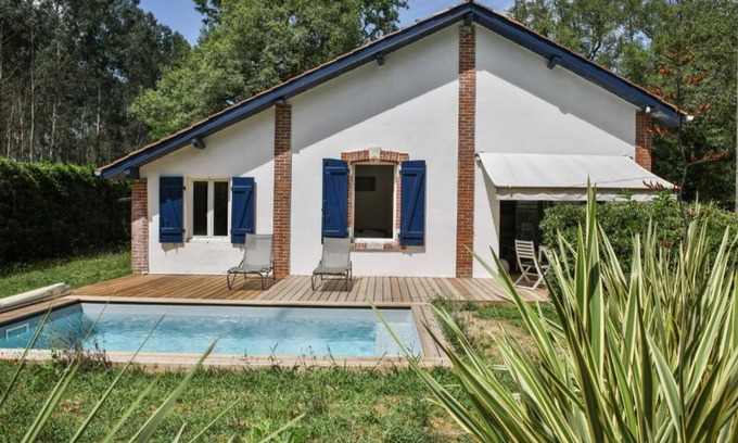 Soustons House | Experience Serenity at La Maison Bleue with Private Pool