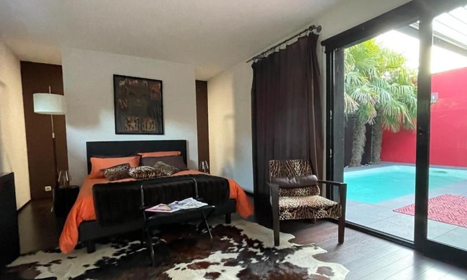 Cholet Bed & Breakfast | Experience La Maison Courtois: Guest Rated 10/10 with Pool