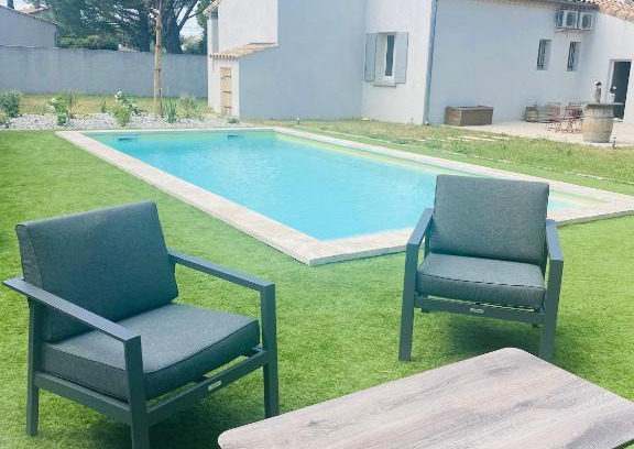 Carpentras House | Experience Oceanfront Bliss at La Maison d à côté