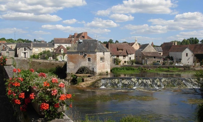 Leigne-les-Bois House | Discover La Maison D'angel: Family-Friendly Retreat Awaits