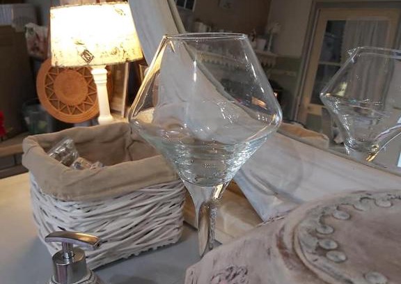 Bleneau Bed & Breakfast | Guest Rated 9.3 - La Maison d'Hocquincourt with Dining