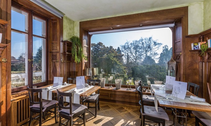 Morges Hotel | Experience La Maison d'Igor: Family-Friendly Comfort & Dining