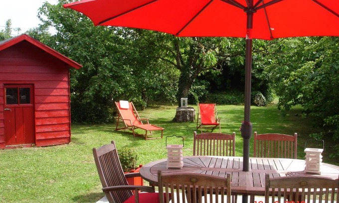 La Fresnais House | Pet-Friendly Retreat at La Maison d'Isabelle - Rated 9/10