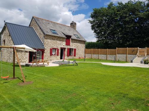 Epiniac House | Discover La MAISON DE DANA with Private Pool & Ocean Views