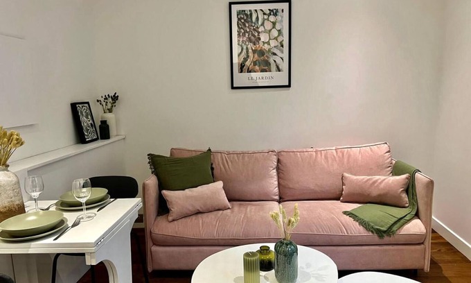 Plaisance House | Family-Friendly Retreat at La Maison de la Douzaine