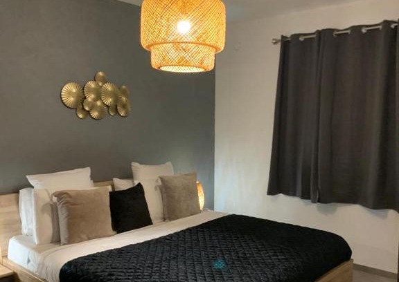 Posada Apartment | Family-Friendly Retreat at La Maison de la Mer - 9.5/10 Rating