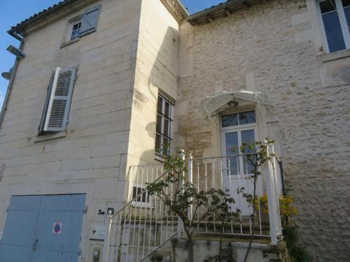 Bourg-Charente Villa | Oceanfront Escape at La Maison de Riviere - Rated 9.6/10