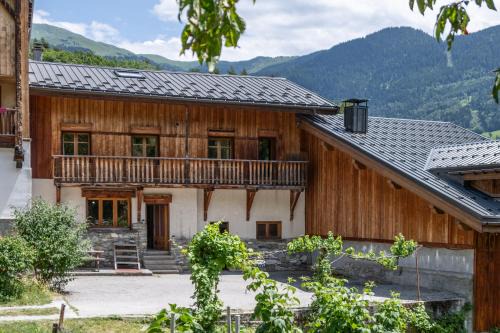 Hautecour House | Discover La Maison des Cerries: Pet & Child Friendly Haven