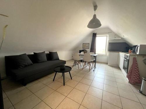 Frasnes-lez-Buissenal Apartment | Pet-Friendly Retreat at La Maison des Chevaux – 8.1/10 Rating