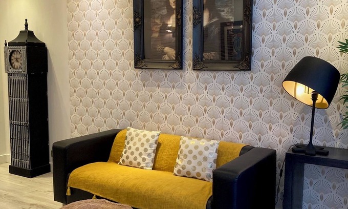 Amboise Apartment | Inviting La Maison des Cochers: Ground Floor Apartment
