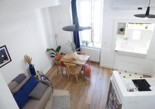 Tournon-sur-Rhone Apartment | Tranquil Private Retreat with Kitchen in Tournon-sur-Rhône