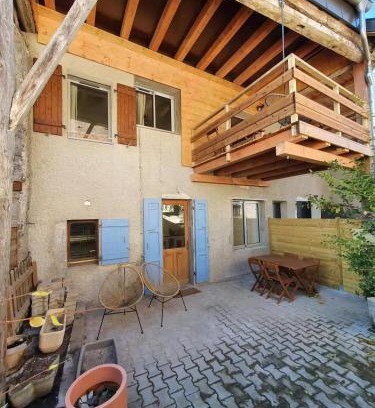 Bredannaz Apartment | Oceanfront Escape at La Maison du Lac - Family Friendly Stay