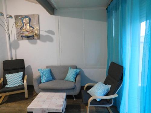 Port-la-Nouvelle House | Oceanfront Retreat: LA MAISON DU LAC with Free WiFi