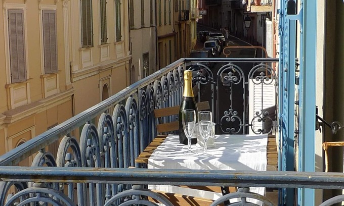 Le Suquet Apartment | Experience La Maison du Pêcheur: Ocean View & Spa Retreat