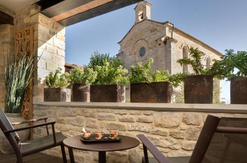 Martignargues Bed & Breakfast | Escape to La Maison du Passage: Spa, Pool & Ocean Views