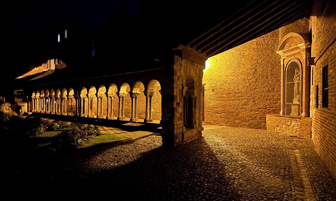 Albi Bed & Breakfast | La Maison du Prévôt, au Pied de la Cathédrale !