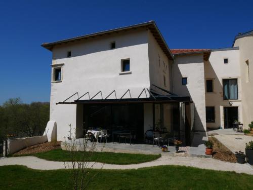 Millery House | Oceanfront Escape at La Maison Forte - Rated 9.2 by Guests