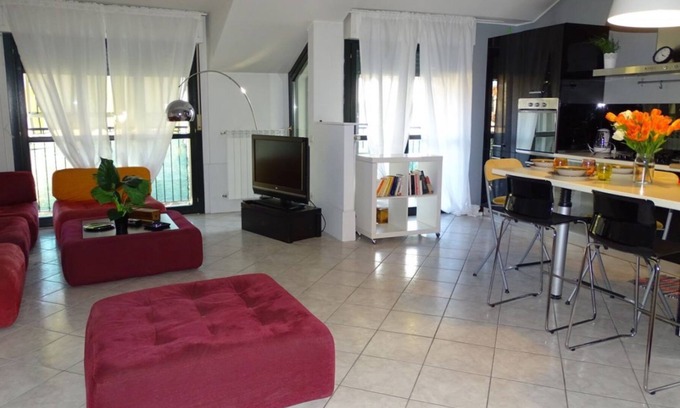 Fagnano Olona Apartment | La Maison Violette Fagnano Olona