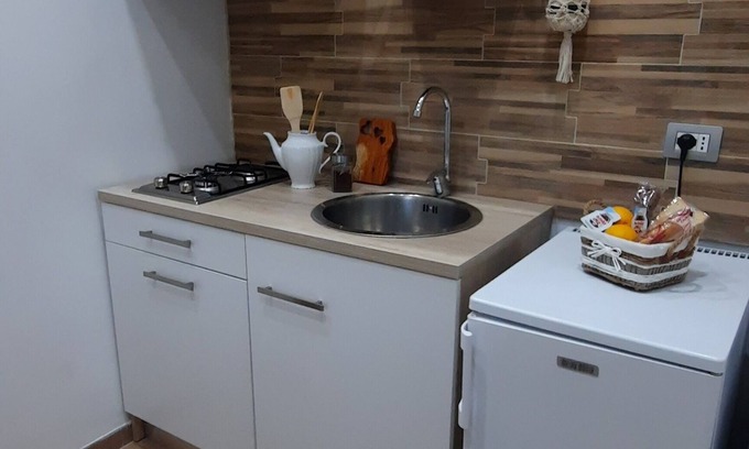 Benevento Bed & Breakfast | Inviting La Mansarda Suite with Breakfast & Kitchen Access