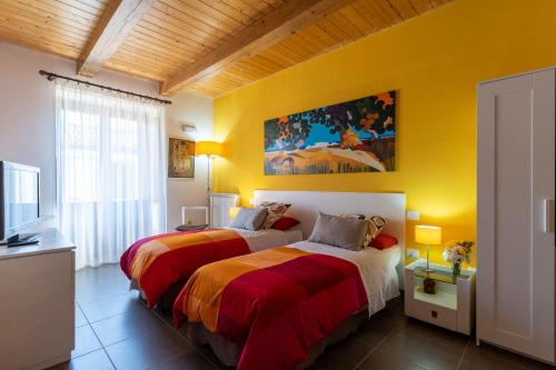 San Basile Bed & Breakfast | Top-Rated Family-Friendly La Mariposa B&B for Everyone