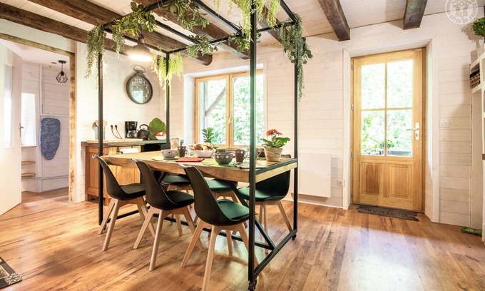 Saint-Pierre-d'Albigny House | Cozy LA Marmotte DE Miolans: Pet-Friendly & Family Amenities