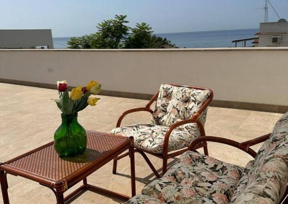 Castelvetrano Apartment | Discover La Marticata LikesHome Rooftop: Rated 9.5/10