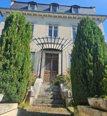 Maurs House | Experience La Martinelle: Oceanfront Bliss & Spa Retreat