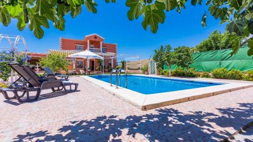 Teba House | Discover La Martinica Teba: Family-Friendly Retreat with Pool