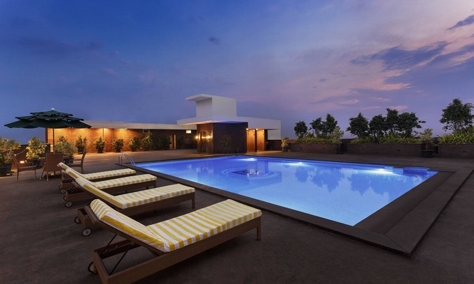 Jayanagar Hotel | Indulgent Stay at La Marvella, Bengaluru - 5-Star Amenities