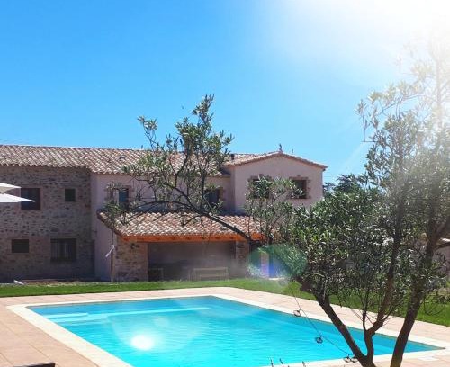 Perelada House | Oceanfront Escape at La Masia de Montpedrós - 9.2/10 Rated