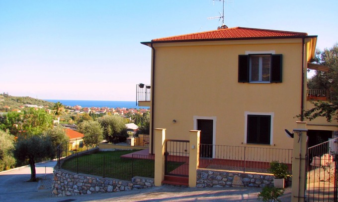Diano Castello Apartment | Exceptional La Meloria: Oceanfront Stay Near Beautiful Beaches