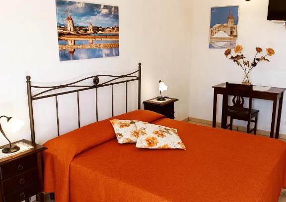 Mockarta Bed & Breakfast | Family-Friendly Retreat at La Mimosa di Erice - Rated 9/10