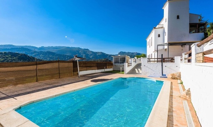 Benaojan Villa | Delightful La Mina Benaoján: Guest Rated 9.8 with Pool & Spa