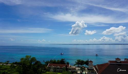 Lapu-Lapu Apartment | Inviting 1BR Suite with Pool & Beach in La Mirada