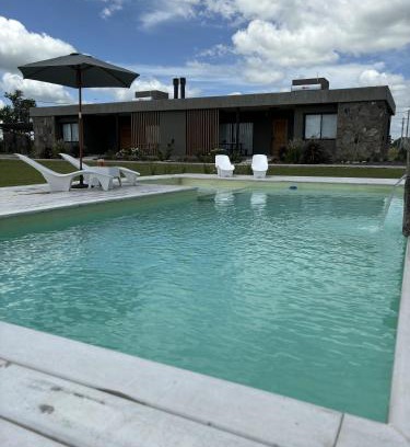 Almafuerte Cabin | Pet-Friendly Retreat at La Morada Almafuerte with Pool