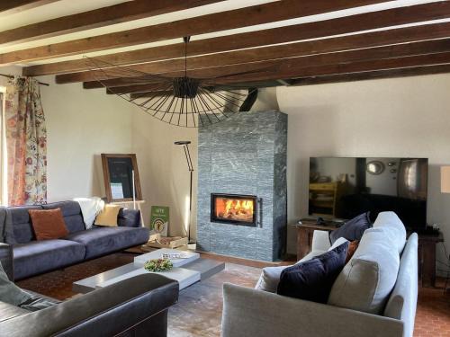 Plourhan House | Oceanfront Haven at La Motte: Family-Friendly Retreat