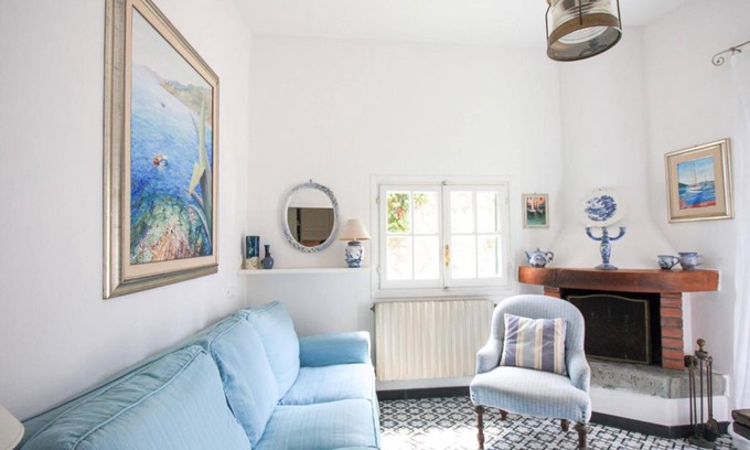 Vernazza House | Top-Rated La Nave: Family-Friendly & Pet Welcoming Stay