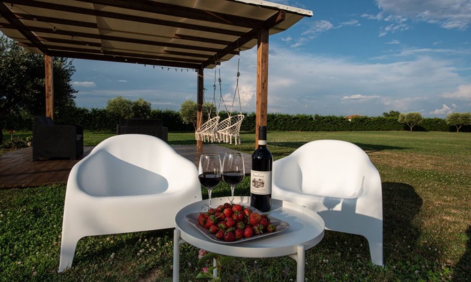 Grosseto House | Relax at La Pace Residence with Ocean View & Spa Access