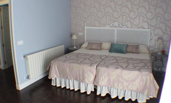 Siruela Bed & Breakfast | Relaxing Retreat at LA PAJARONA H7 LAS MERCHANAS