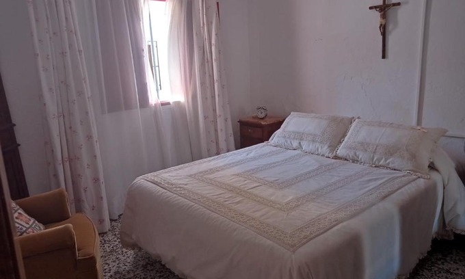 Alhama de Granada House | Family-Friendly Getaway at La Palmera Hotel