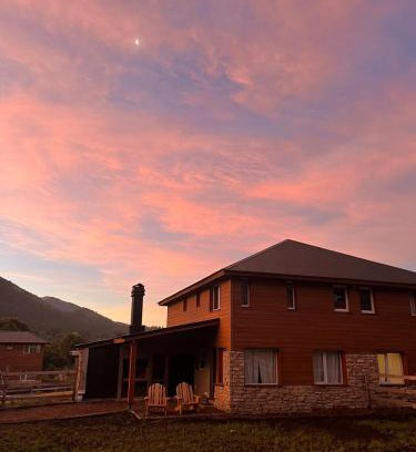 San Carlos de Bariloche House | Pet-Friendly Getaway: La Pampita Casa M14, Rated 9.8