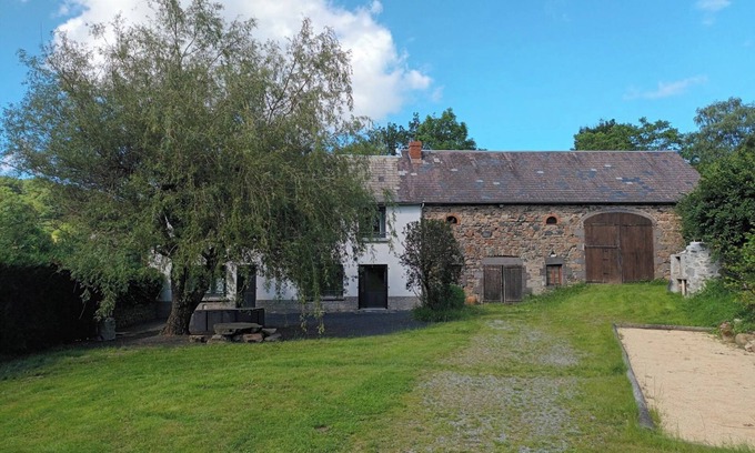 Genouillac House | La Part des Anges - Ideal Village Retreat with Spa & Hot Tub