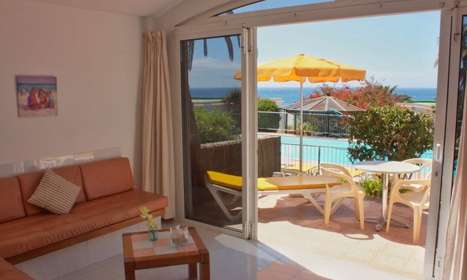 Playa del Aguila House | Oceanfront Getaway at La Perla - Bungalows by the Sea